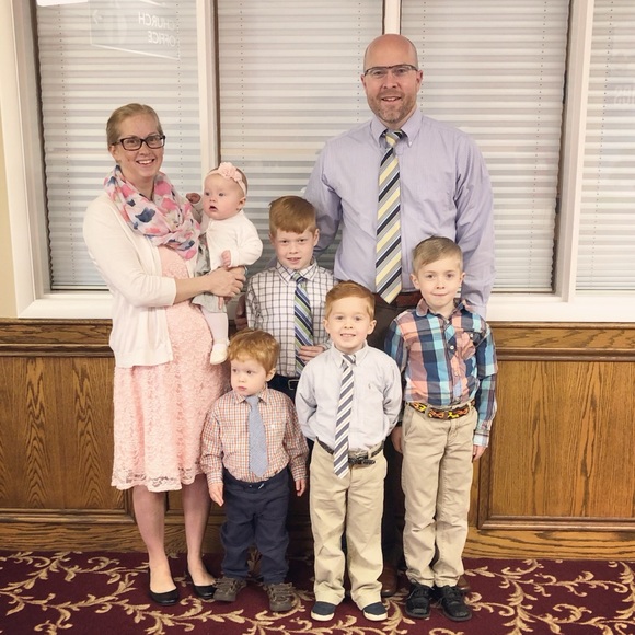 Meet your Posher, Rachel - Picture 2 of 2